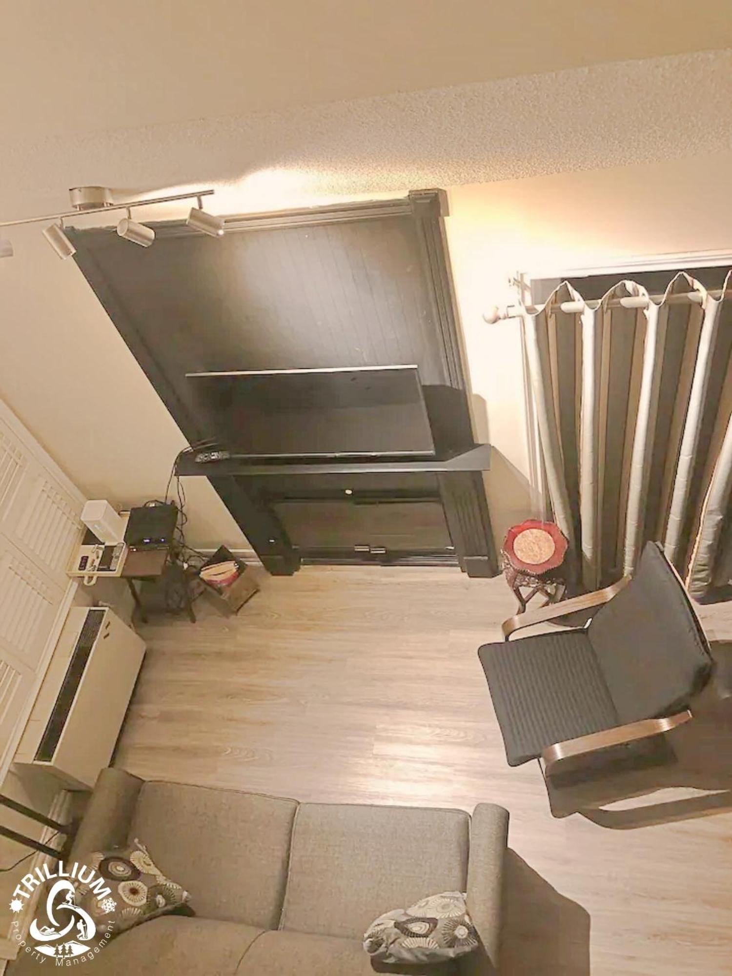 Blue Mountain, Collingwood - Loft Condo, Sleeps 4 Блу Маунтинс Екстериор снимка